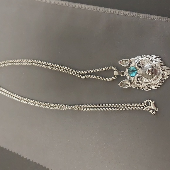 Silver Toned Wolf Head Blue Eye  Amulet Necklace - Picture 7 of 15